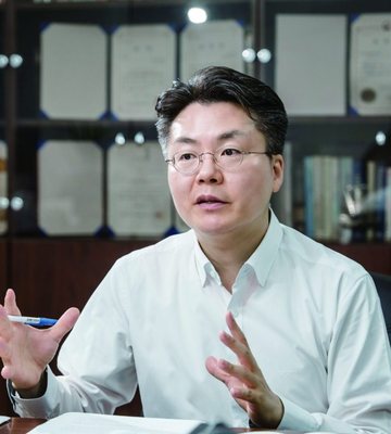 한국현 (Kuk-Hyun Han)
